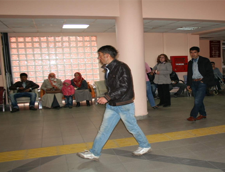 Kars'ta Doktorlar İş Bıraktı