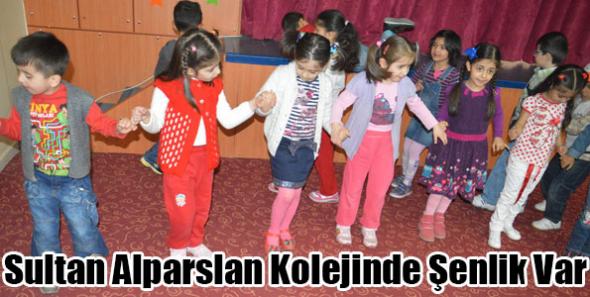 Sultan Alparslan Kolejinde Şenlik Var