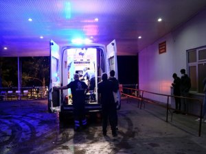 Bingöl depreminde yaralanan güvenlik korucusu Erzurum'a getirildi