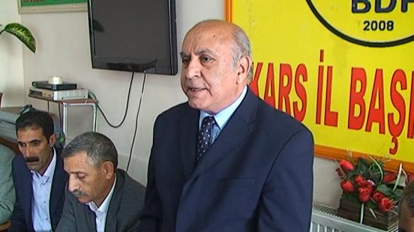 Kars’ta BDP’ye taşlı saldırı
