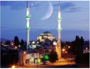 Türkiye’de yaşayan Caferilerin ilk camisi Kars Ehl-i Beyt Işıklı Camii düzenlenen törenle ibadete açıldı.
