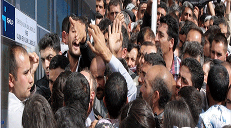 Kars'ta İŞKUR'a 1 Günde 3 Bin Başvuru!