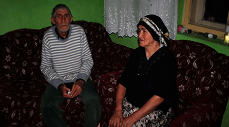Kars'ta Mum Işığında Yaşam Mücadelesi!