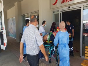 GÜNCELLEME - Erzincan'da iki ayrı trafik kazasında 1 kişi öldü, 4 kişi yaralandı