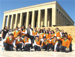 Öğrenciler M.E.B’nı ziyaret etti