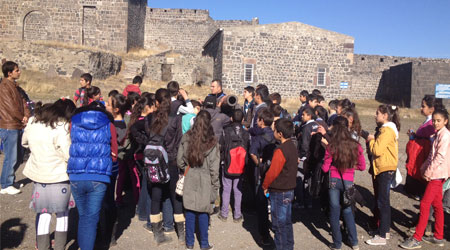 Kars'ta Öğrencilere “Emniyetli” Gezi