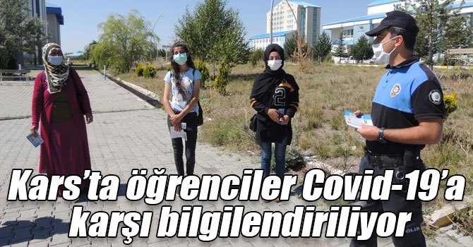 Kars’ta öğrenciler Covid-19’a karşı bilgilendiriliyor