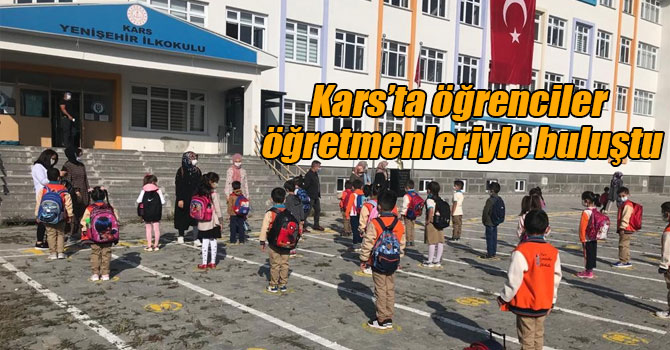 Kars’ta öğrenciler öğretmenleriyle buluştu