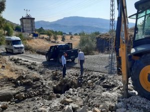 Tunceli'nin Hozat ilçesinde şiddetli sağanak taşkına neden oldu