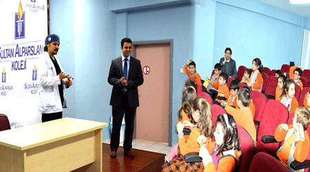 Veliler Mesleklerini Tanıtıyor