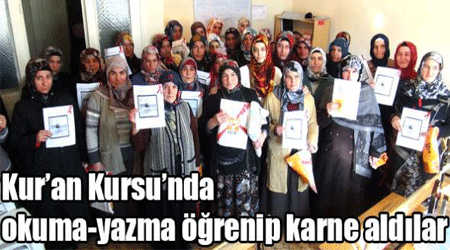 Kur'an Kursu'nda Okuma-Yazma Öğrenip Karne Aldılar!