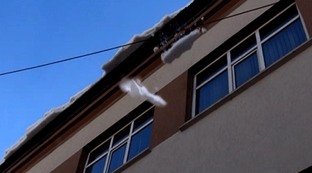 Kars’ta Buz Sarkıtları Korkutuyor