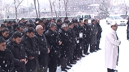 Kars'ta MHP’li Akyıldız için Gıyabi Cenaze Namazı!