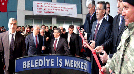 Sarıkamış Belediye İş Merkezi Açıldı