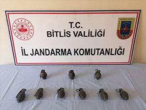 Bitlis'te toprağa gömülmüş 9 el bombası bulundu