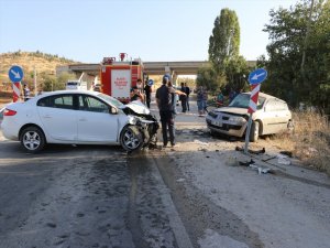 Elazığ'daki trafik kazasında ağır yaralanan 4 kişiden 2'si hayatını kaybetti