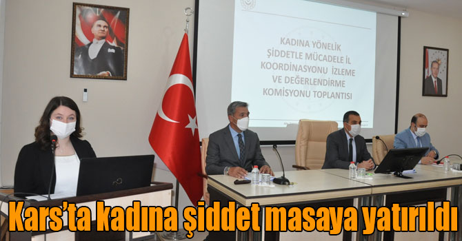 Kars’ta kadına  şiddet masaya yatırıldı