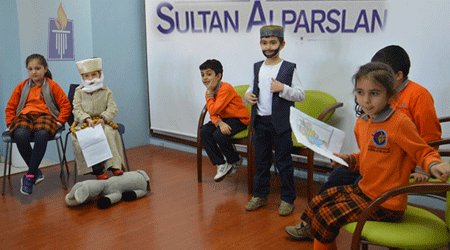 “Her Ay Bir Konuyu Tartışalım” Projesi Başladı