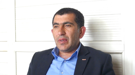 Kars'a 8 Km.lik İhate Duvarı..