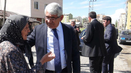 'Onların altlarına altından sedirler yapsak dahi az'