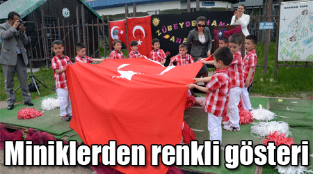 Sarıkamış'ta miniklerden renkli gösteri