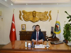 Iğdır Valisi ve Belediye Başkan Vekili Sarıibrahim'in Kovid-19 testi pozitif çıktı