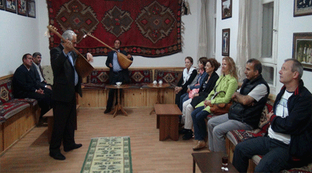 Kars Aşıklar Otağında Ramazan şenliği