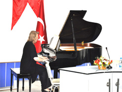 86 Bilim Adamı Katıldı