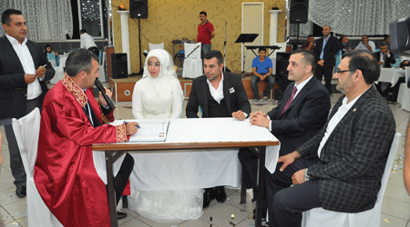 Eskin ve Çalkın ailelerinin mutlu günü