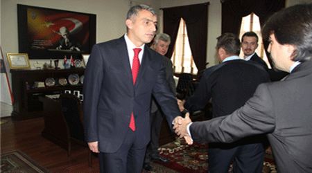 Emniyette Bayramlaşma