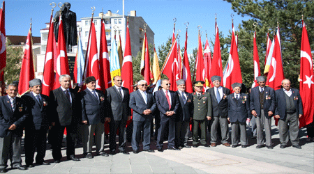 Atatürk’ün Kars’a gelişinin 90. Yıldönümü kutlandı