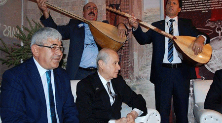 Bahçeli, Karaçanta ile görüştü!