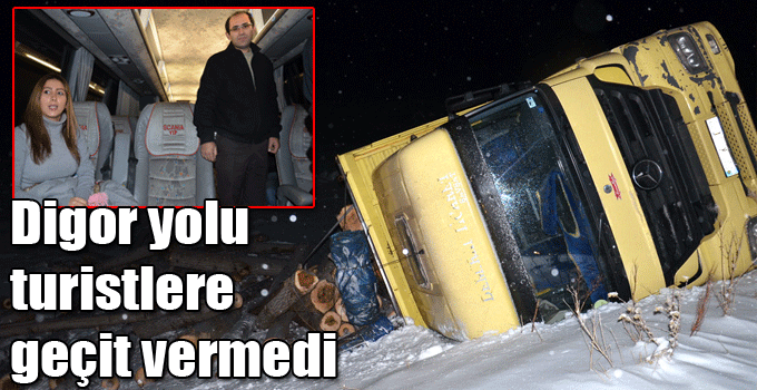 Digor yolu turistlere geçit vermedi