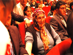 Gözyaşına Boğuldu