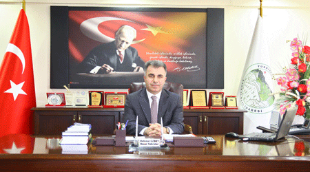 Özbey: Kıblemiz Aynıdır!