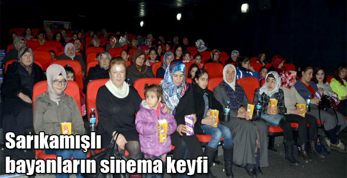 Sarıkamışlı bayanların sinema keyfi