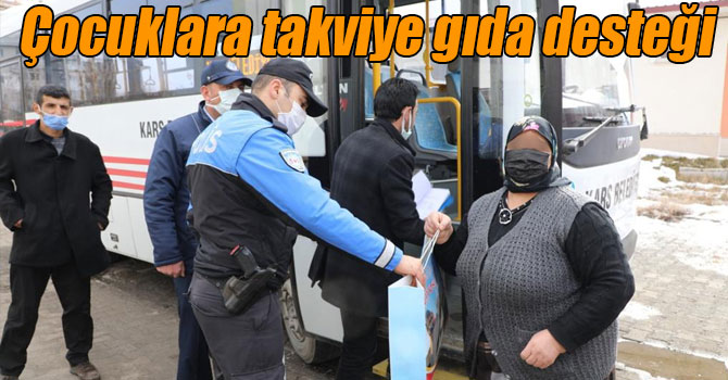 Belediye ve Emniyetten çocuklara takviye gıda desteği