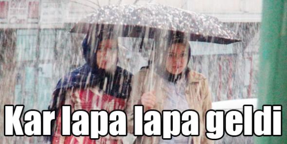 Kars’a kar lapa lapa geldi