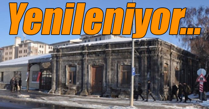 Kars Belediyesi Aynalı Köşk Kültür ve Sanat Merkezi yenileniyor…