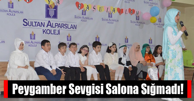 Peygamber Sevgisi Salona Sığmadı!