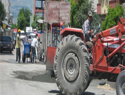 İnşaat çalışmaları trafiği engelliyor