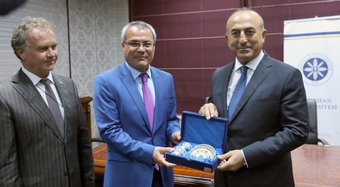 Dışişleri Bakanı Çavuşoğlu Ardahan Üniversitesi'ni Ziyaret Etti