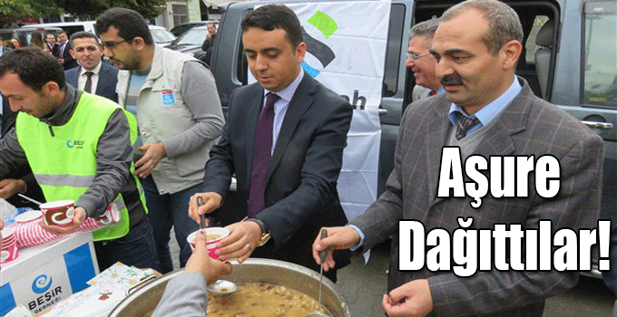 Aşure Dağıttılar!