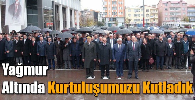 Kars'ta Yağmur Altında Kurtuluşumuzun 95. Yıldönümü Kutlandı