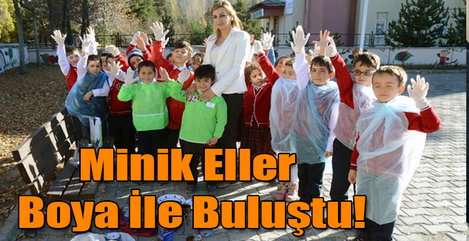 Minik Eller Boya İle Buluştu!