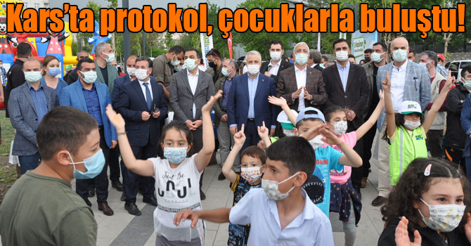 Kars’ta protokol, çocuklarla buluştu!