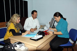Öğretmenler  proje için çalışıyorlar