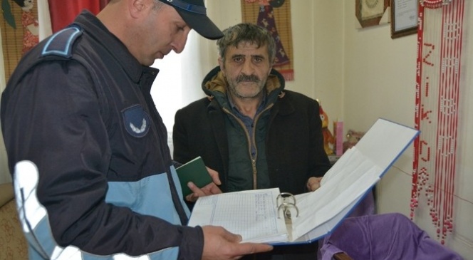 Ardahan Belediyesi Zabıta Müdürlüğü Ekiplerinin Denetimleri Devam Ediyor