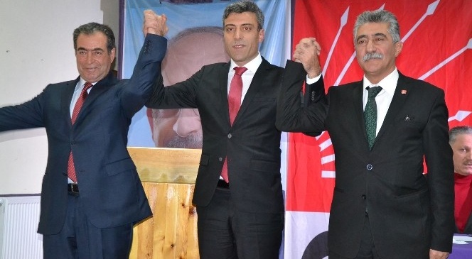CHP Ardahan'ın Yeni İl Başkanı Yalçın Taştan Oldu