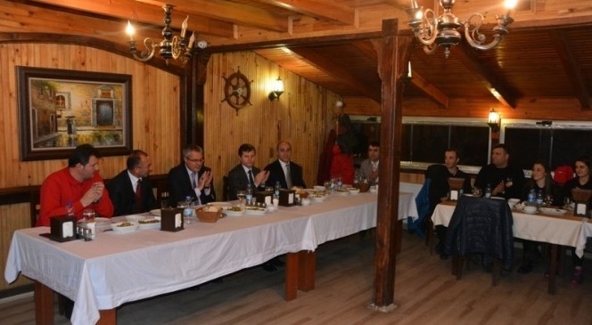 Başkan Köksoy, Okul Sporları Katılımcılarını Yemekte Ağırladı